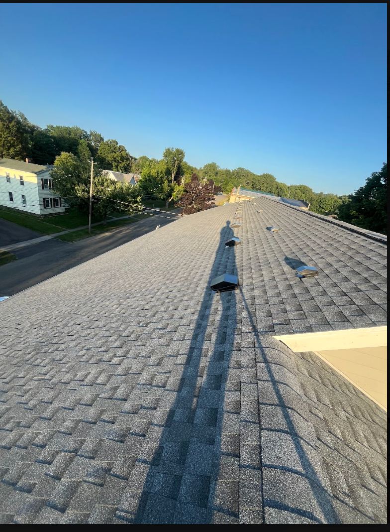 Roofing: In Progress & Completed project photo