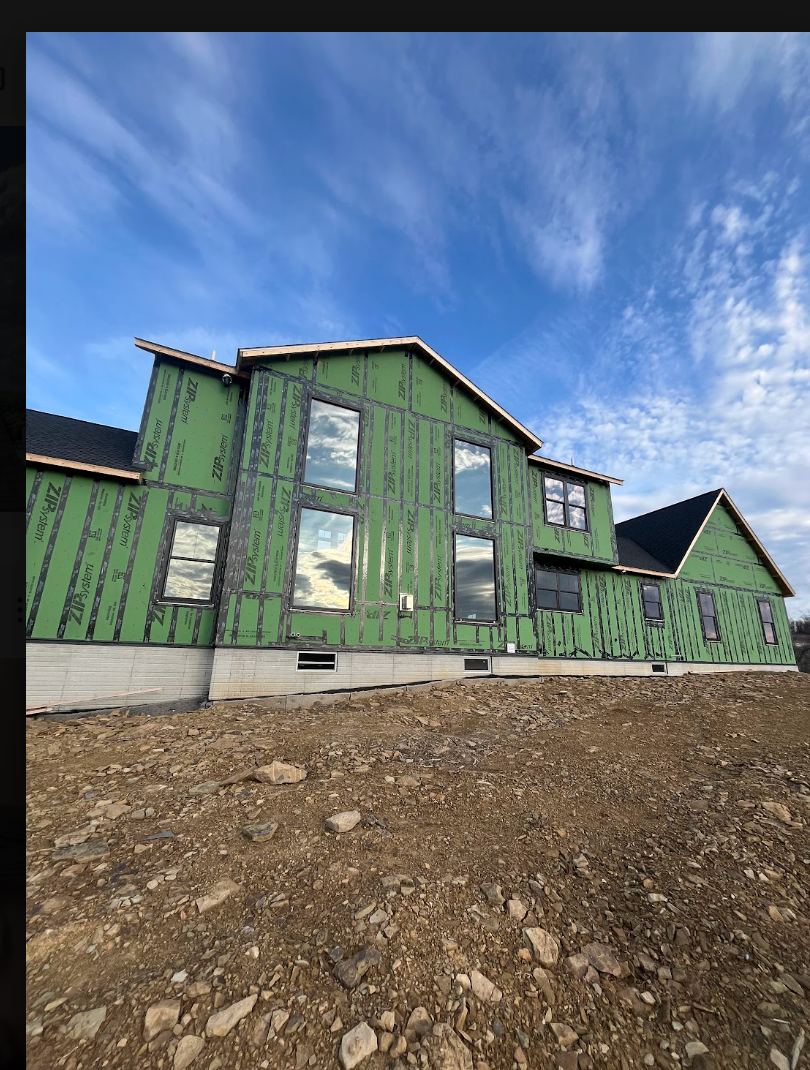 Roofing: In Progress & Completed project photo