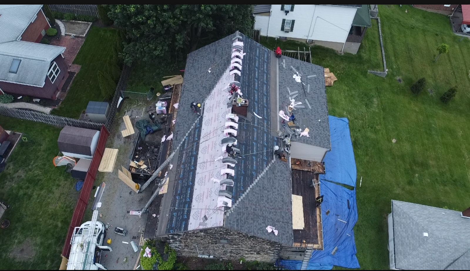 Roofing: In Progress & Completed project photo